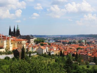 Eskalátory ve stanici Nádraží Veleslavín nefungují